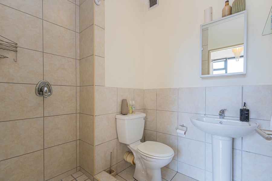 2 Bedroom Property for Sale in Cape Town City Centre Western Cape